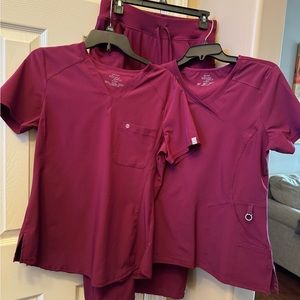 Cherokee Infinity wine scrub set with 2 small tops and small petite pants